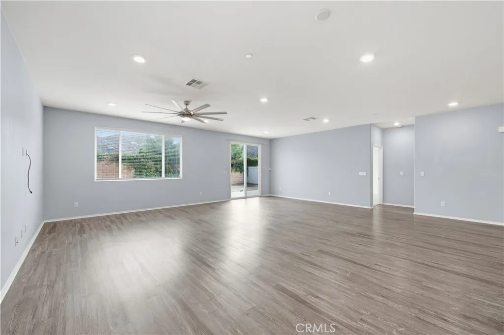 32323 Roman Warren, Winchester, California 92596 home-pic-8